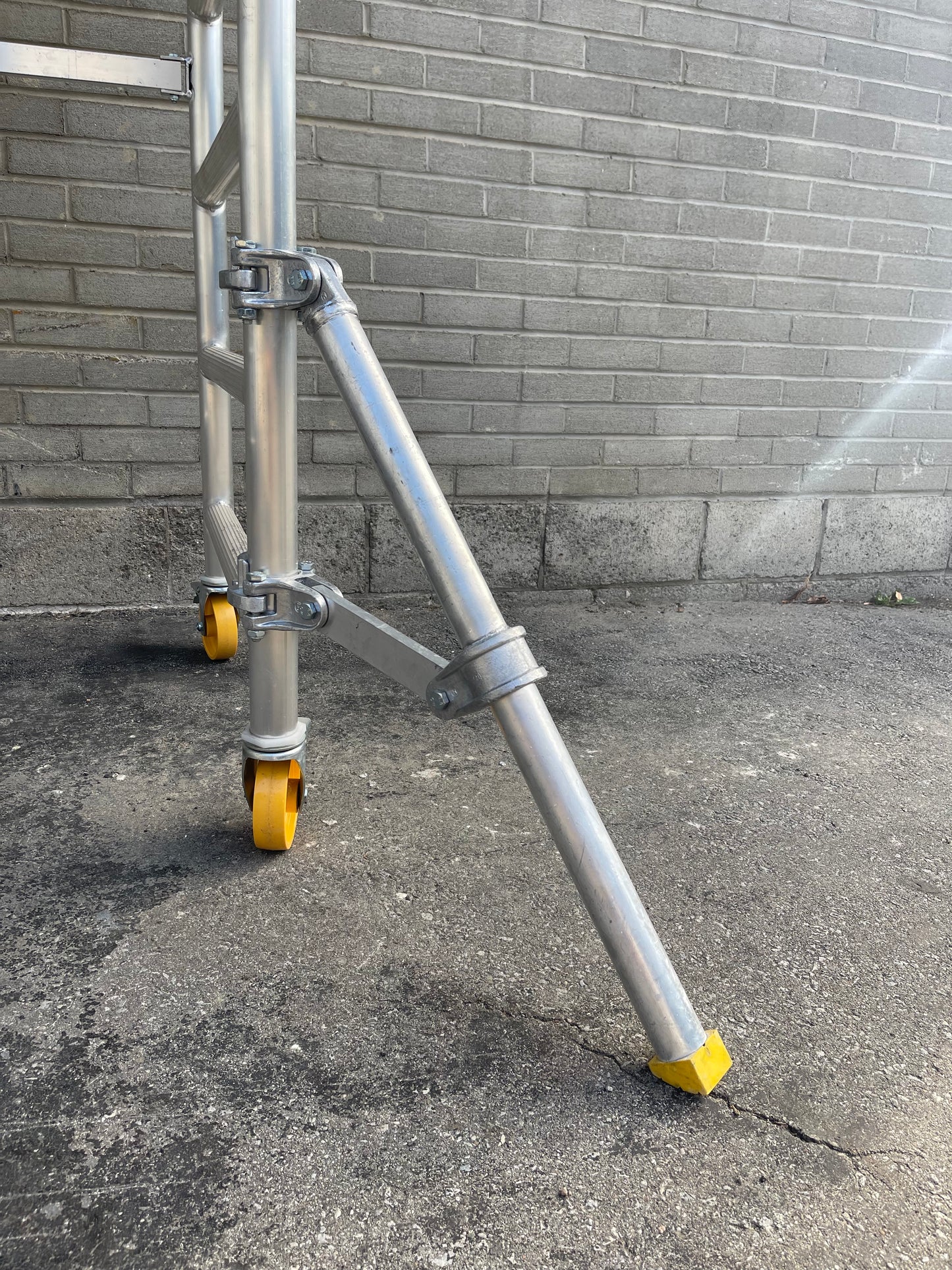 CUSTERS FOLDY Pro Series 13 with Outriggers